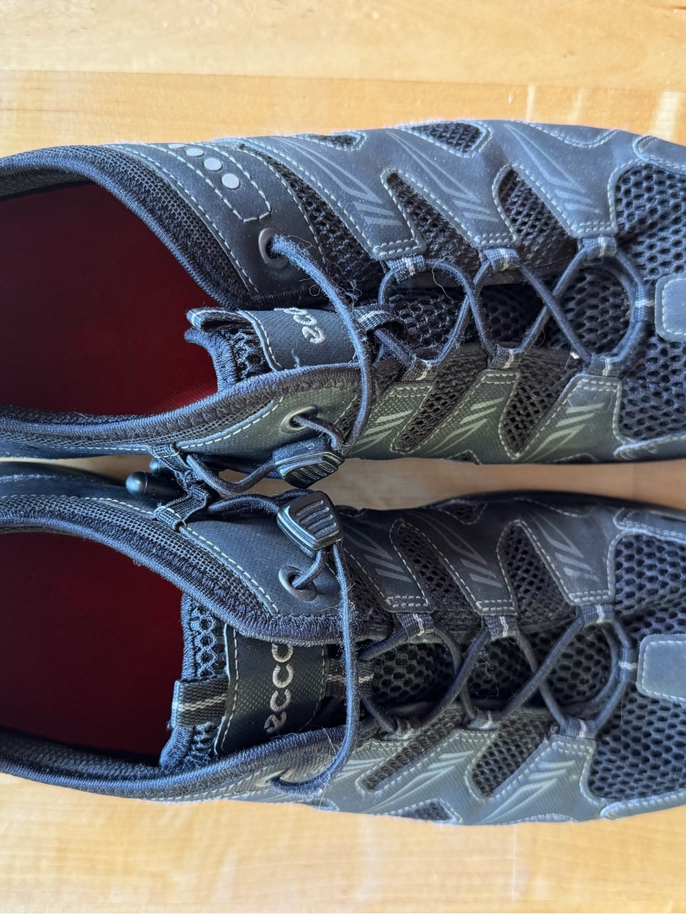 Men's ECCO Black Athletic Mesh Golf/walking Shoes - Picture 5 of 10